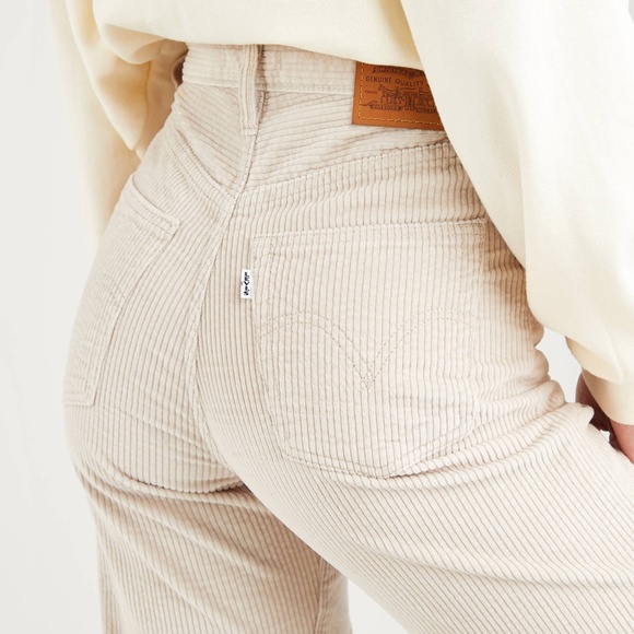 Levi's Women's Straight Leg Jeans in Cream - Picture 2 of 16